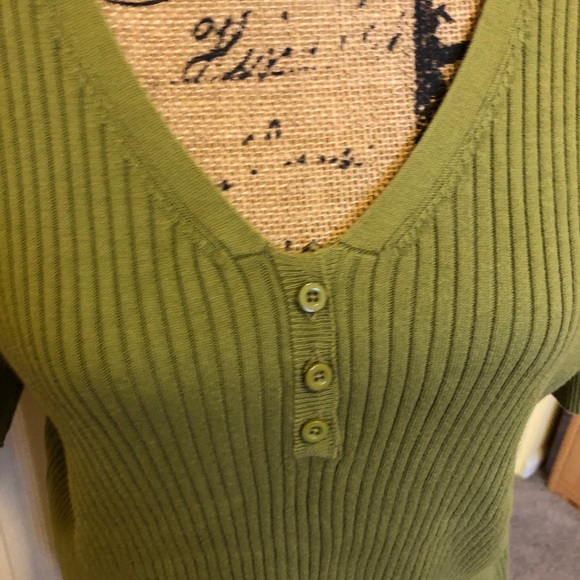 Croft & Barrow green short-sleeved sweater - Picture 2 of 5